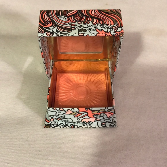 Benefit Blush- Galifornia - Picture 1 of 4